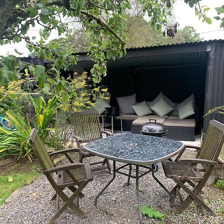 Stunning 2-Bed Cabin In Nantglyn Denbigh Ngoại thất bức ảnh